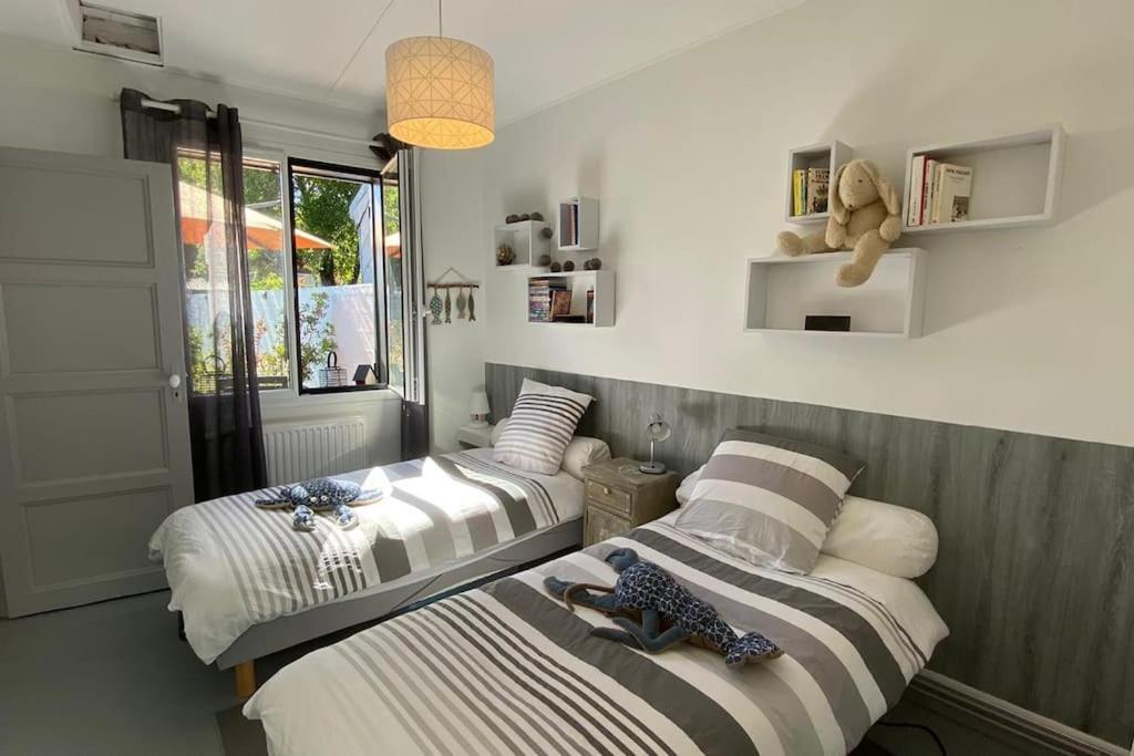 La Baie Latitude, Gite Proche Mer Avec Jardin 르크로토이 외부 사진