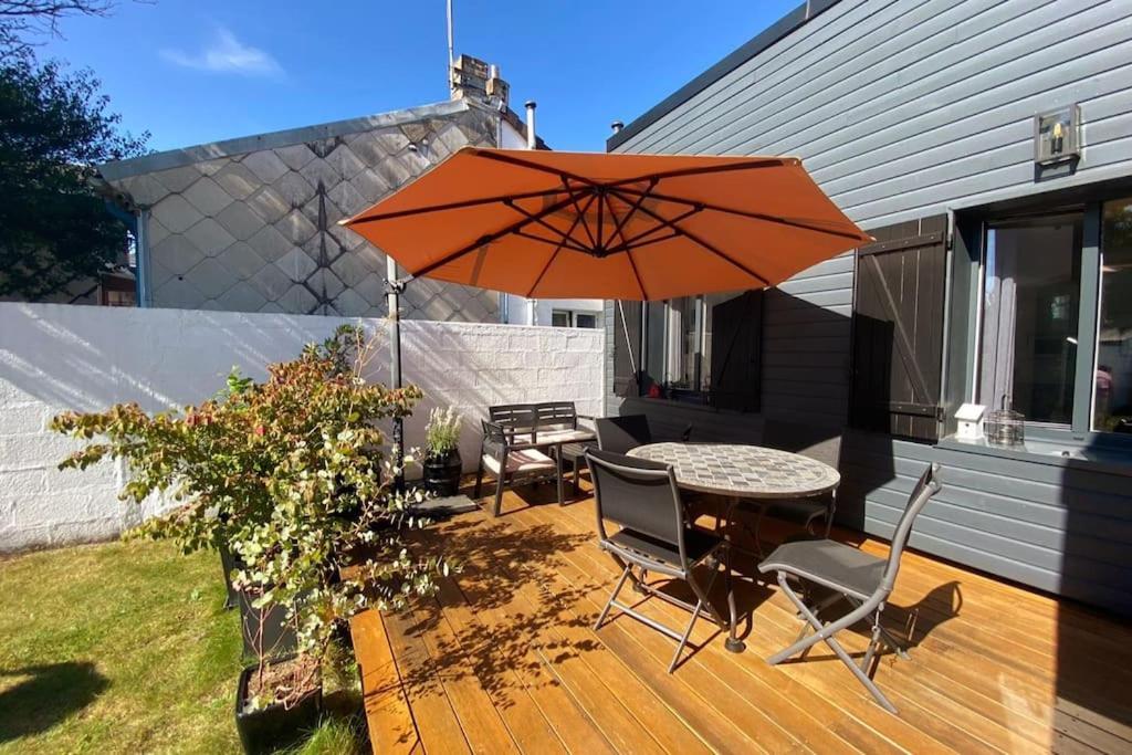 La Baie Latitude, Gite Proche Mer Avec Jardin 르크로토이 외부 사진
